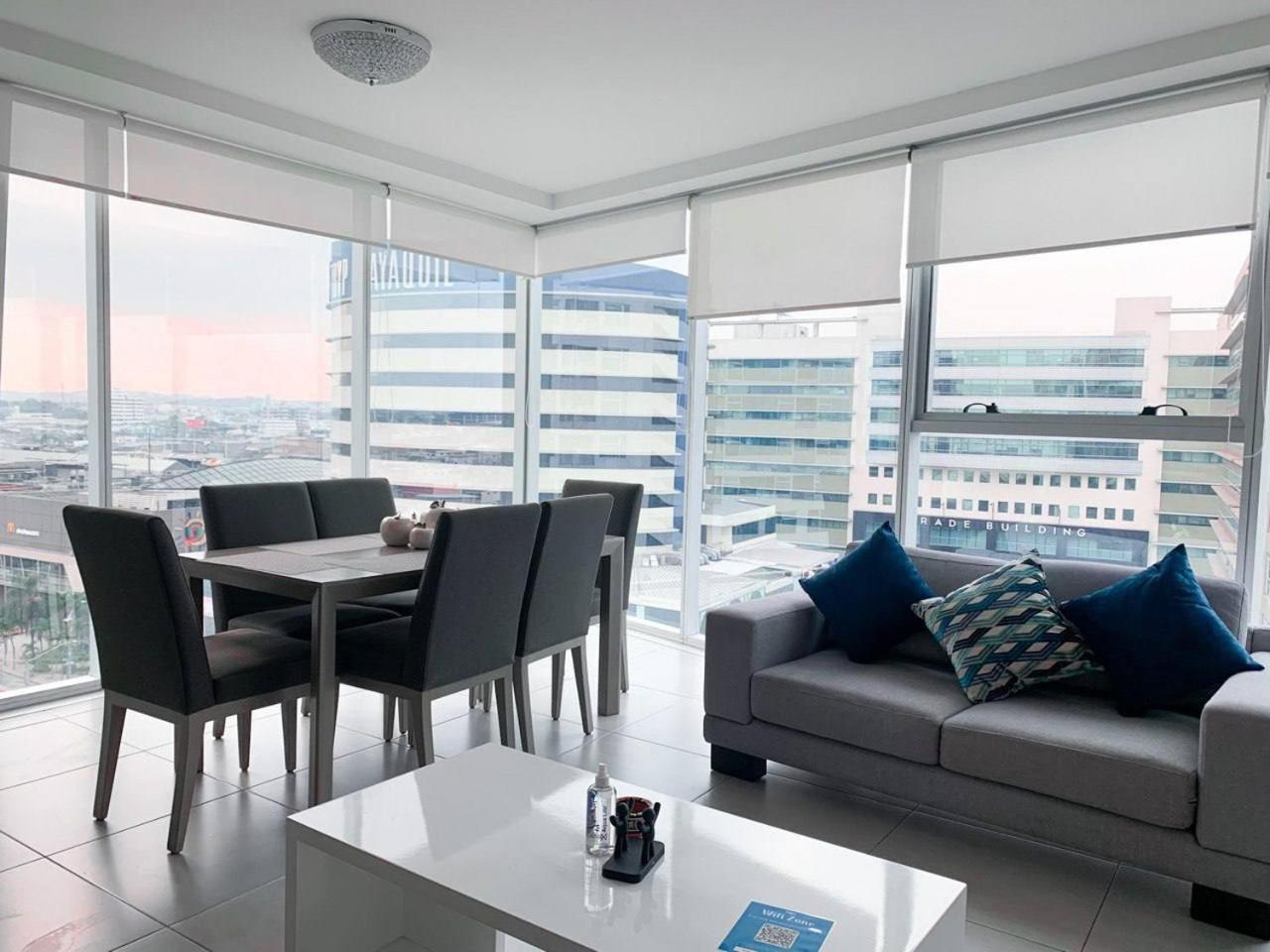 شقة Lujoso Depa Con Vista A Todo Guayaquil! المظهر الخارجي الصورة